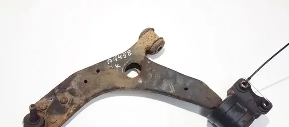 Ford Focus Front lower control arm/wishbone