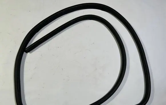 Front door rubber seal