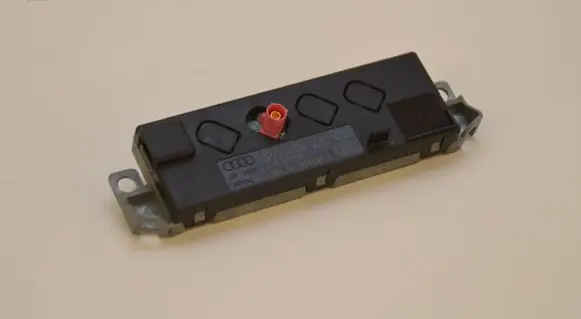 Audi A5 8T 8F Aerial antenna amplifier 8T0035225C