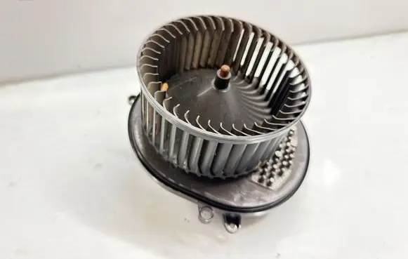 BMW 3 F30 F35 F31 Heater fan/blower T1014423G 00114533