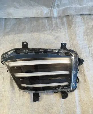 Peugeot 2008 II Front fog light 9850436380
