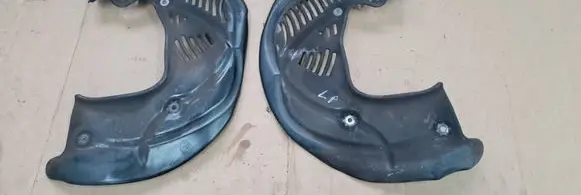 Audi S5 F5 Front brake disc dust cover plate 4M0615311G 4M0615312G