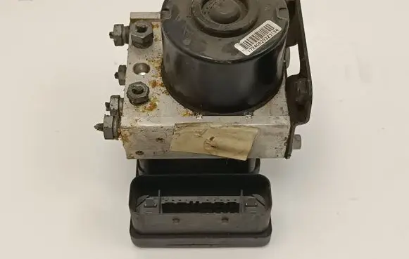 Ford Fiesta ABS Pump DZ39I09X08 06210955813
