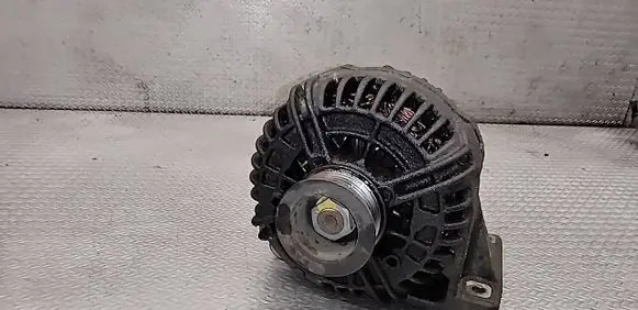 Volvo XC90 Generator/alternator 8637849 0124625001