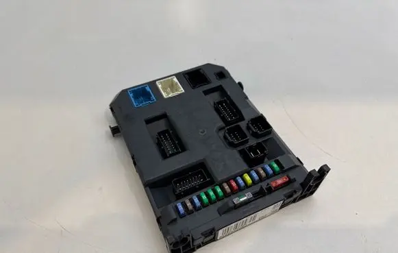 Citroen C3 Comfort/convenience module 22661F01