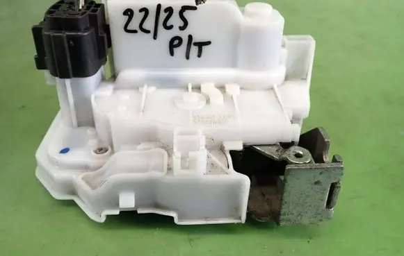 Fiat Tipo Rear door lock