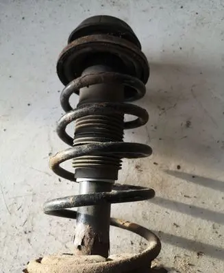 Suzuki Swift I Front coil spring