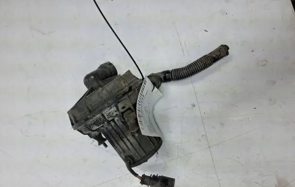 Audi A8 S8 D3 4E Secondary air pump 