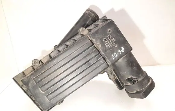 Volkswagen PASSAT B6 Air filter box 1K0129620E