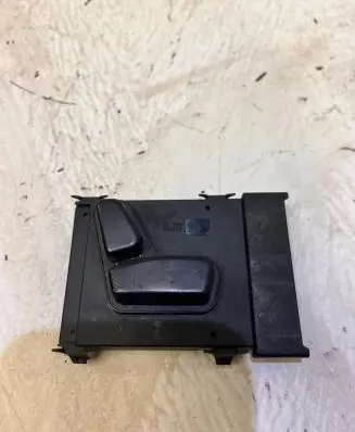Chrysler 300C Seat control switch 03461142 560494