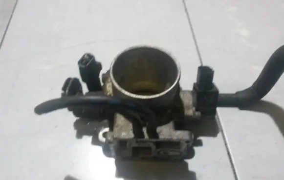 Mazda 626 Throttle valve