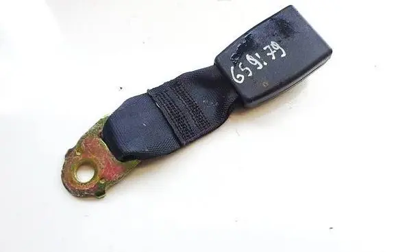 Hyundai Getz Rear seatbelt buckle