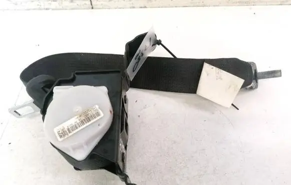 Opel Insignia A Rear seatbelt