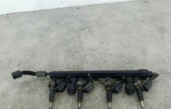 Citroen C4 I Fuel main line pipe 