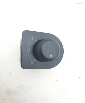 Volkswagen Golf IV Wing mirror switch 1J1959565D 2578