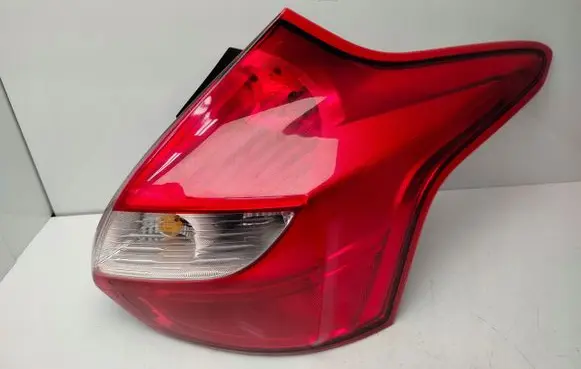 Ford Focus Rear/tail lights BM5113404B