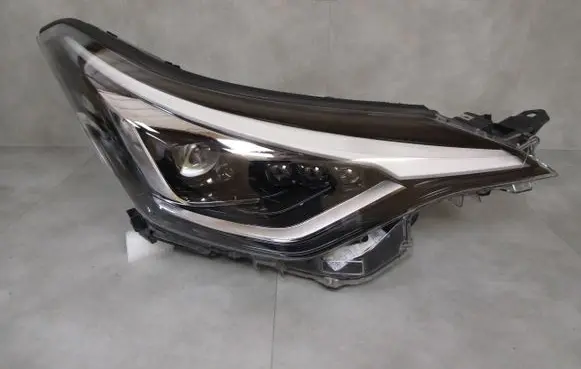 Toyota C-HR I Headlight/headlamp 81110F4280 201662515 18686F