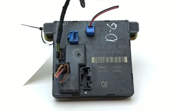 Mercedes-Benz E W211 Door control unit/module 2118201626
