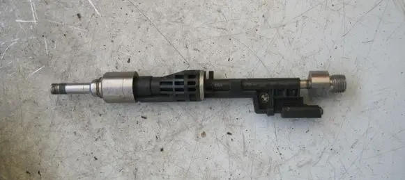 BMW 4 F32 F33 Fuel injector PA6635GF