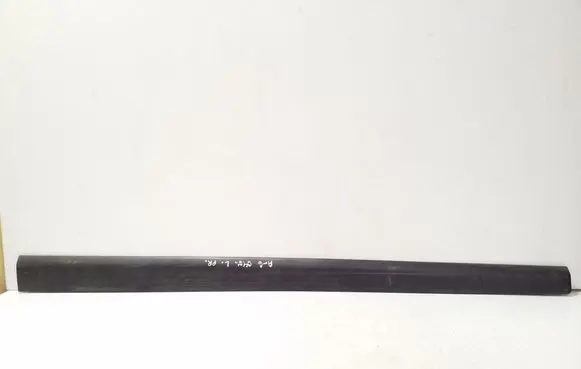 Front sill trim cover