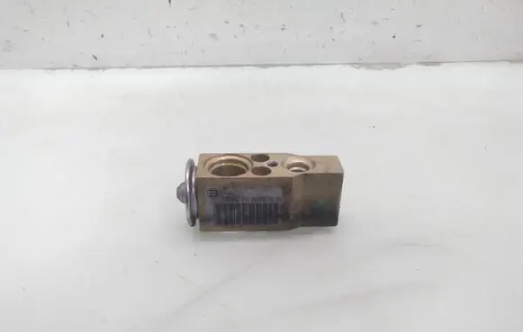 Peugeot 206 CC Air conditioning (A/C) expansion valve 700082912