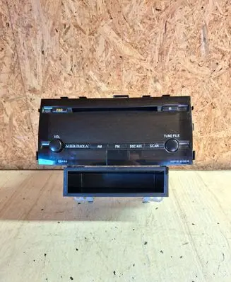 Toyota Prius (NHW20) Radio/CD/DVD/GPS head unit 8612047200 FA032017 CQJT0560A