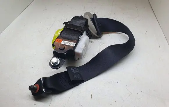 KIA Sorento Rear seatbelt U01HU04HU05H