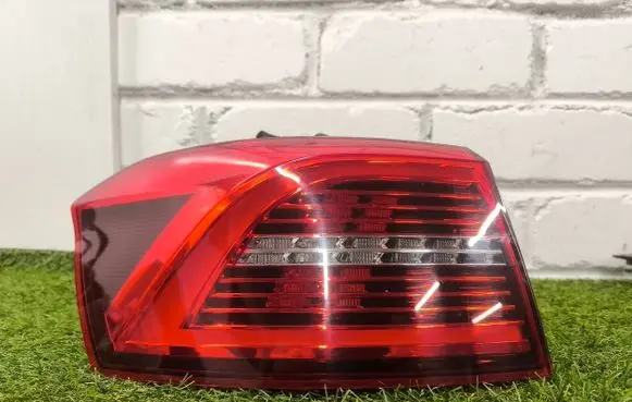 Volkswagen PASSAT B8 Rear/tail lights 3G9945207J 81440121
