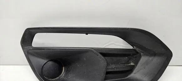 Iveco Daily 6th gen Front bumper lower grill 105802356345
