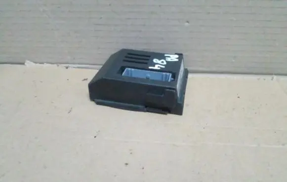 Renault Megane I Air conditioner control unit module 7700427697A