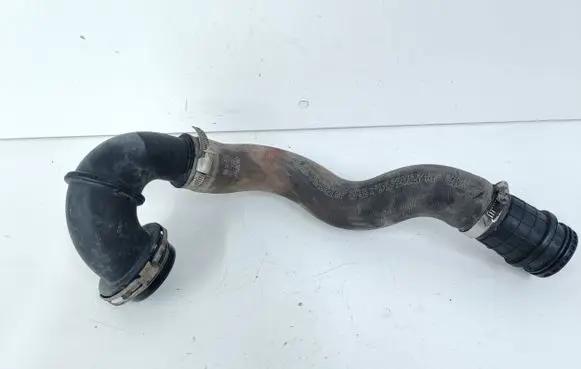 Opel Insignia A Intercooler hose/pipe 39018802