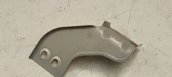 Maserati Grecale Fender mounting bracket 