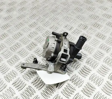Volvo C40 Electric auxiliary coolant/water pump 32257968