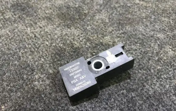 Citroen C8 Air pressure sensor 25571345a3 1490426080
