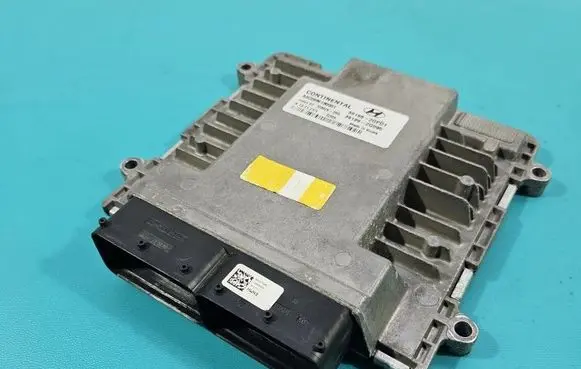 Hyundai i30 Engine control unit/module ECU 391982GPD1 IMPRK1549347