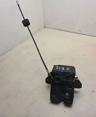 Loading door lock