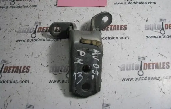 Toyota Avensis T250 Front door upper hinge