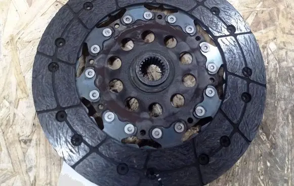 Opel Vectra C Clutch pressure plate 324034510 LUK