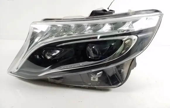 Mercedes-Benz Vito Viano W447 Headlight/headlamp A4479061401