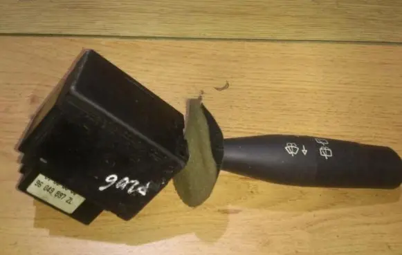 Peugeot 206 Wiper control stalk 96049597zl