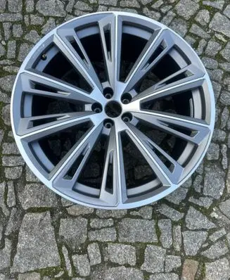 Audi Q8 R23 light alloy rim 4M8601025R 4M8601025AT