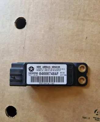 Chrysler Voyager Airbag deployment crash/impact sensor 04686748AF TDS1591A1142 5WY70120