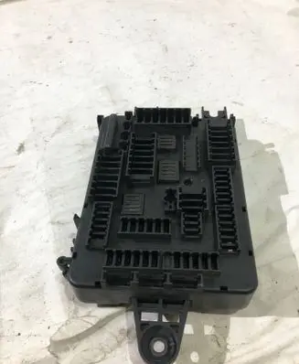 BMW X5 F15 Fuse module B010147500 62480021
