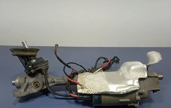 Volkswagen Golf Sportsvan Steering rack 5Q0959755G