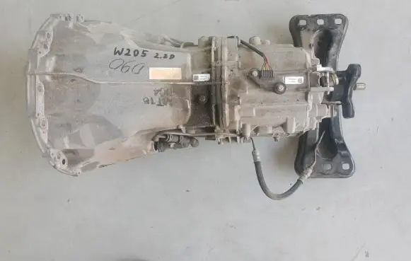 Mercedes-Benz C W205 Manual 6 speed gearbox A2132602000