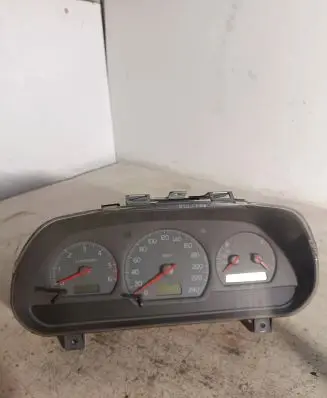 Speedometer (instrument cluster)