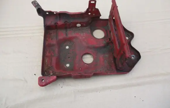 Chevrolet Aveo Battery tray 