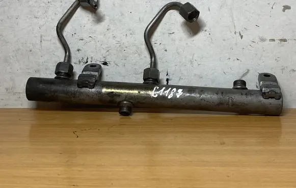 Mercedes-Benz E W211 Fuel main line pipe A6420702595 C1187