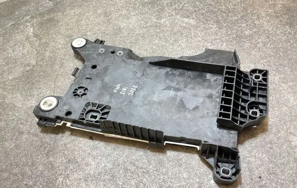 BMW 2 F44 Battery tray 9387574 130222 0003073