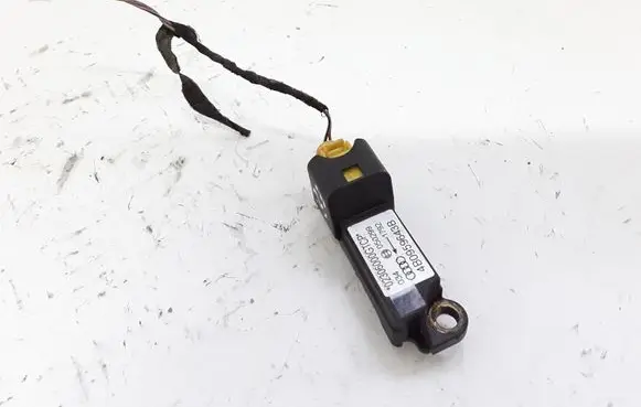 Audi A6 S6 C5 4B Airbag deployment crash/impact sensor 4B0959643B 050299